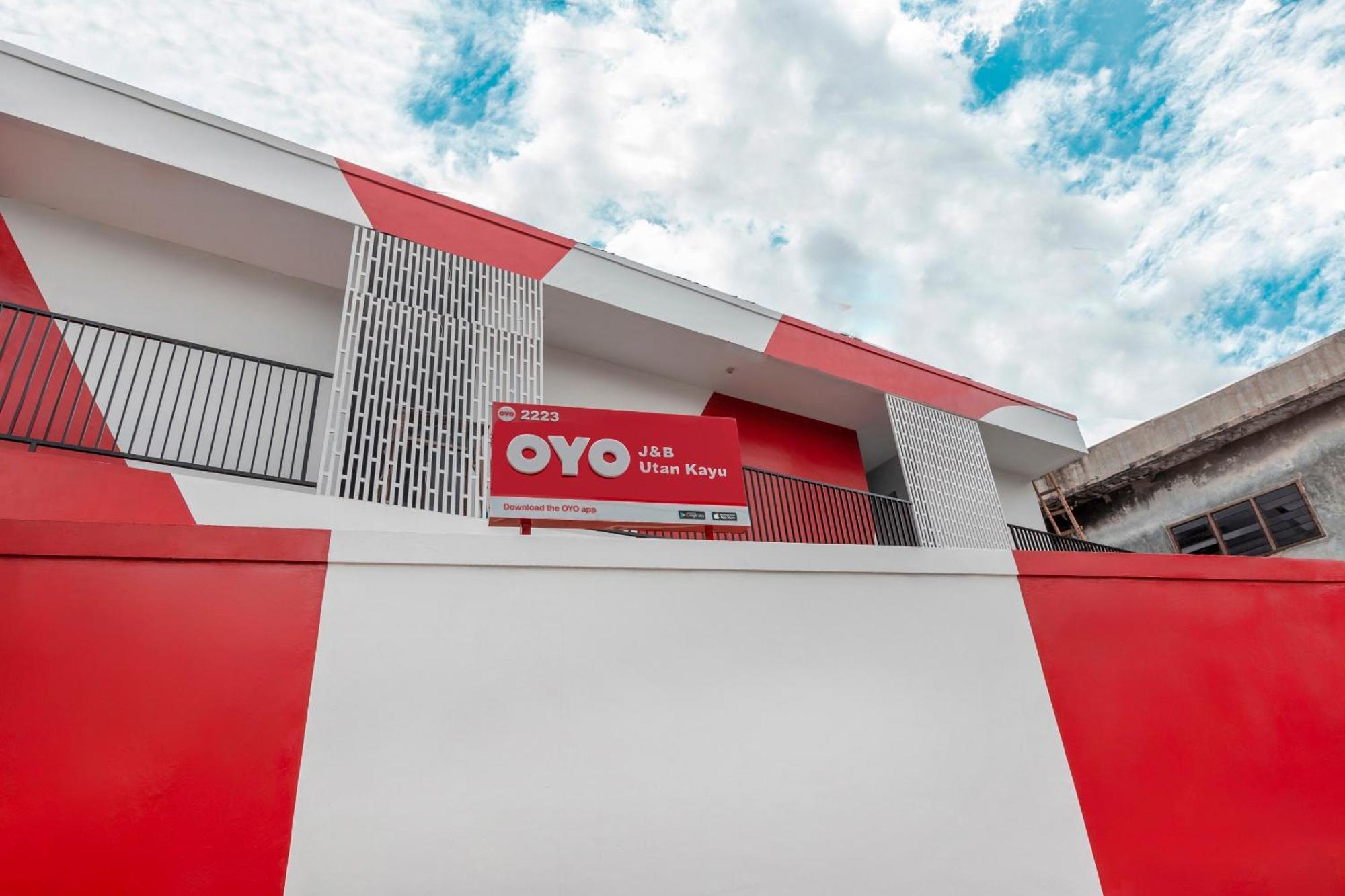 Super Oyo 2223 J&B Room Utan Kayu ジャカルタ エクステリア 写真